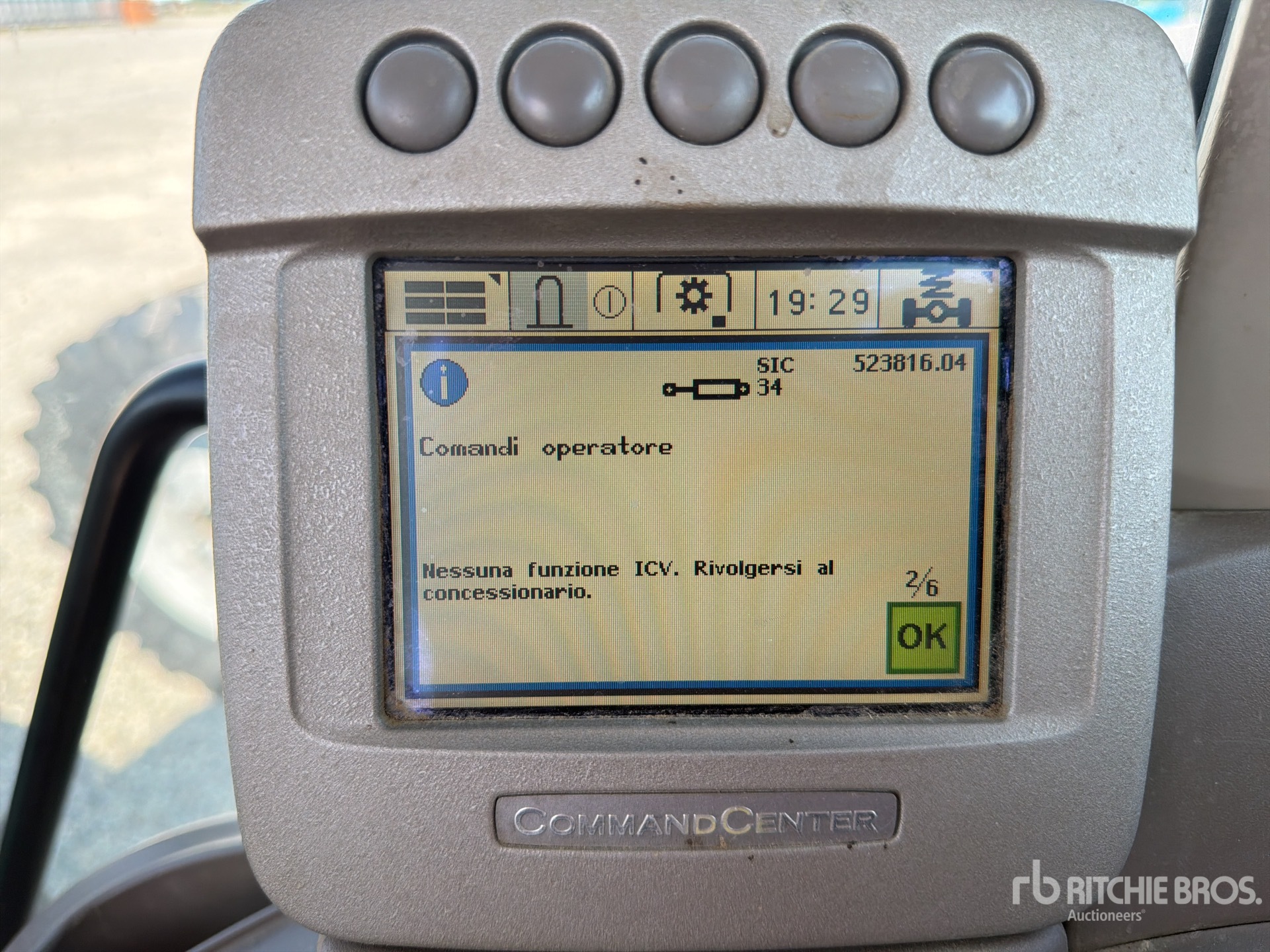 John Deere 6830
