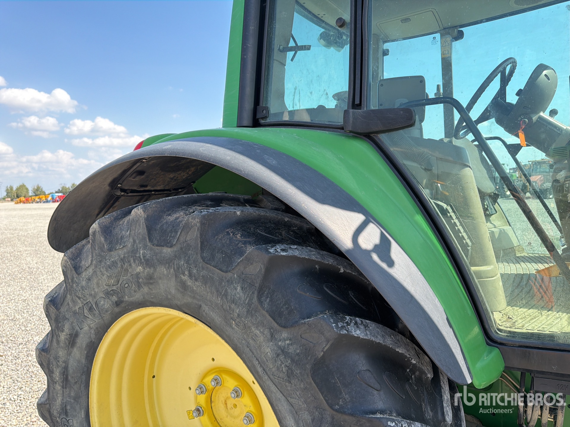 John Deere 6830
