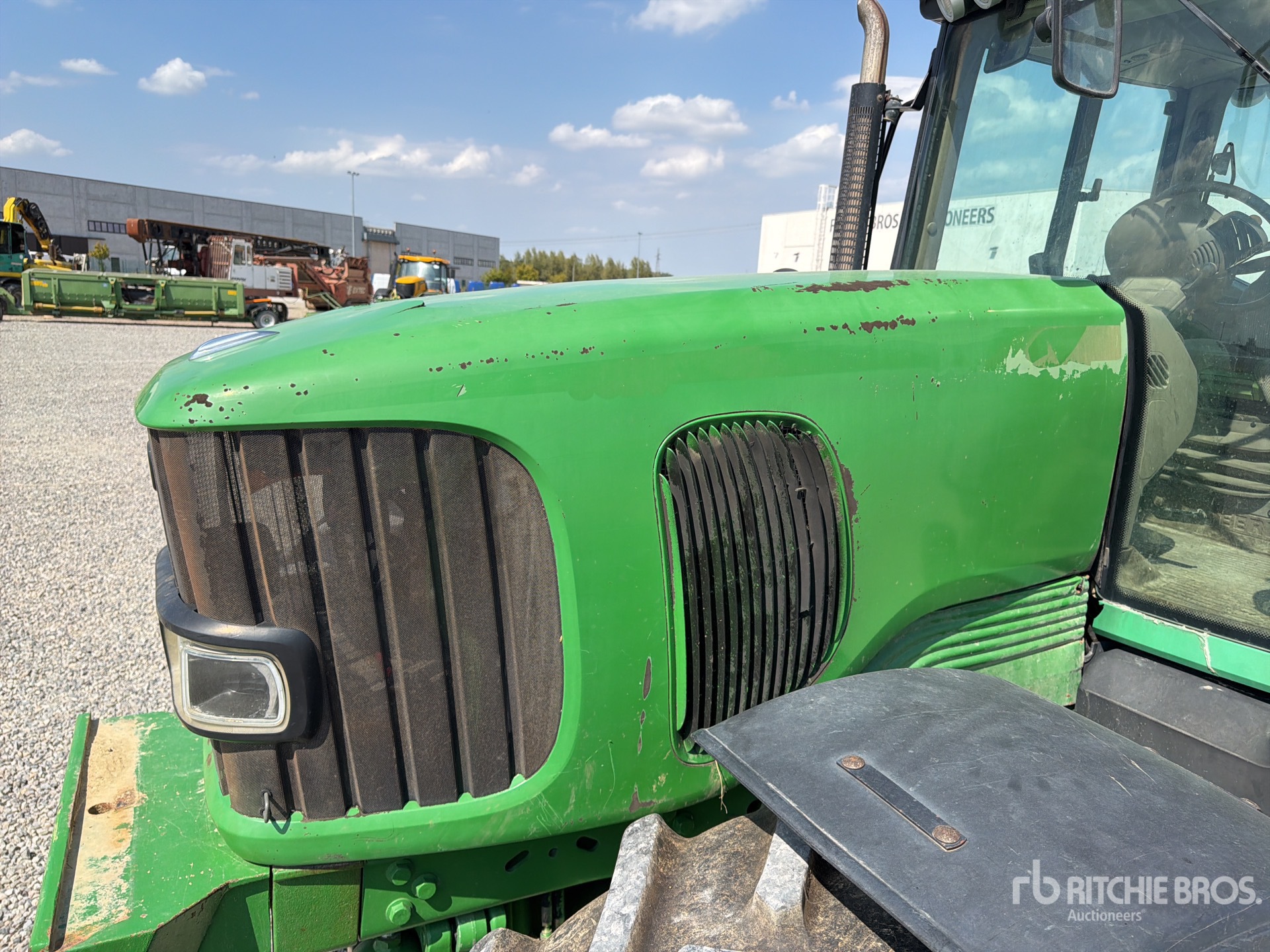 John Deere 6830