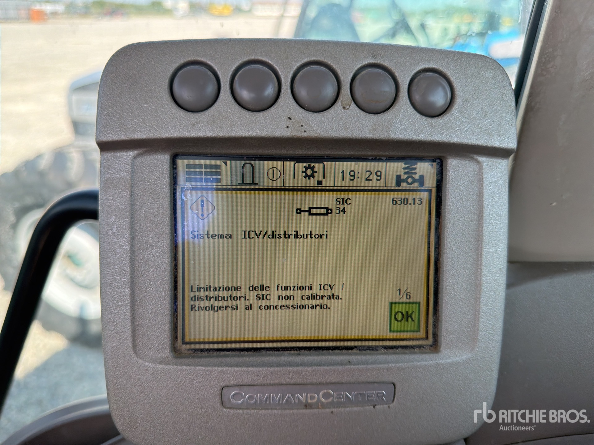 John Deere 6830