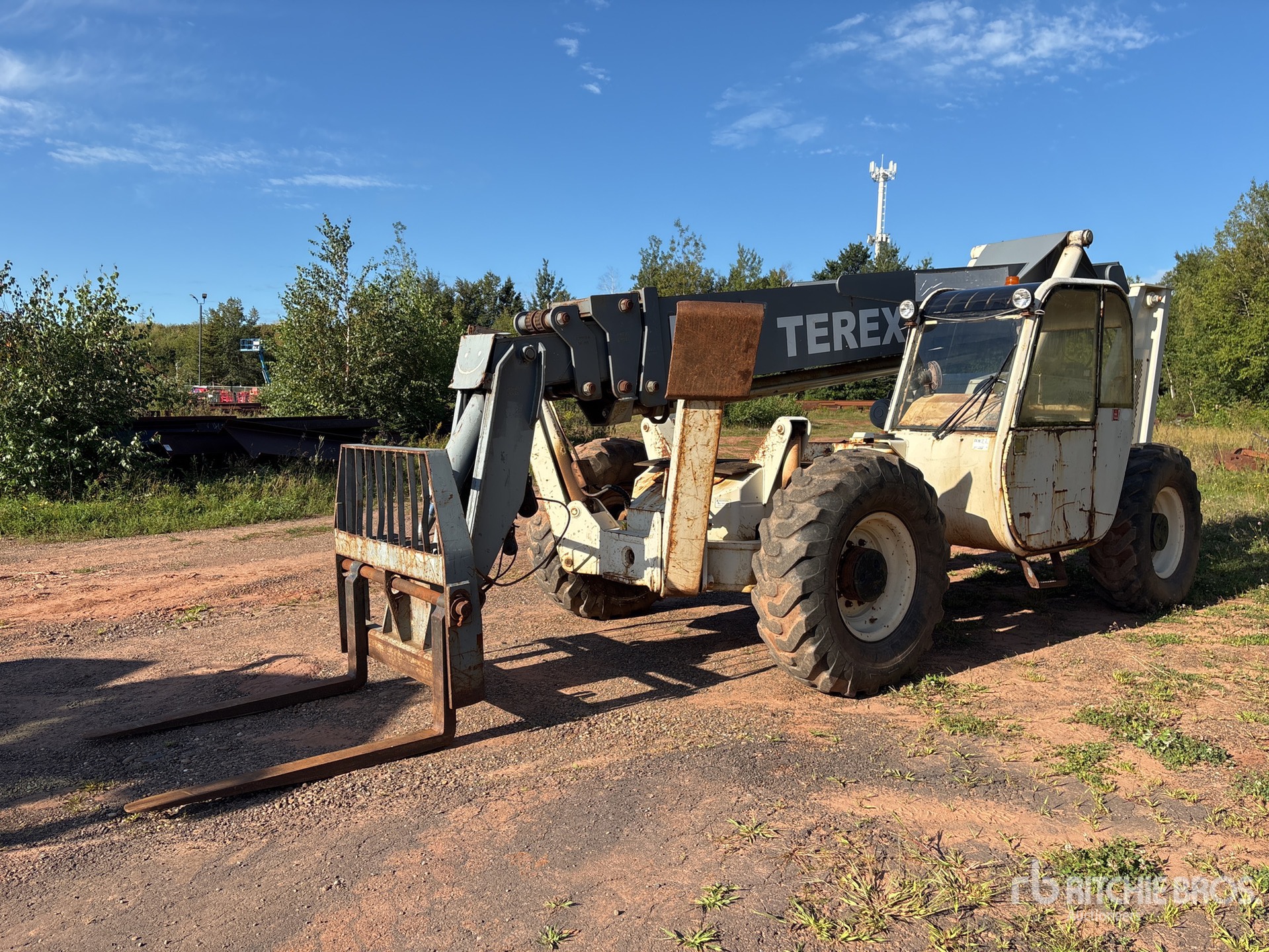 Photo of 2002 Terex TH1056C