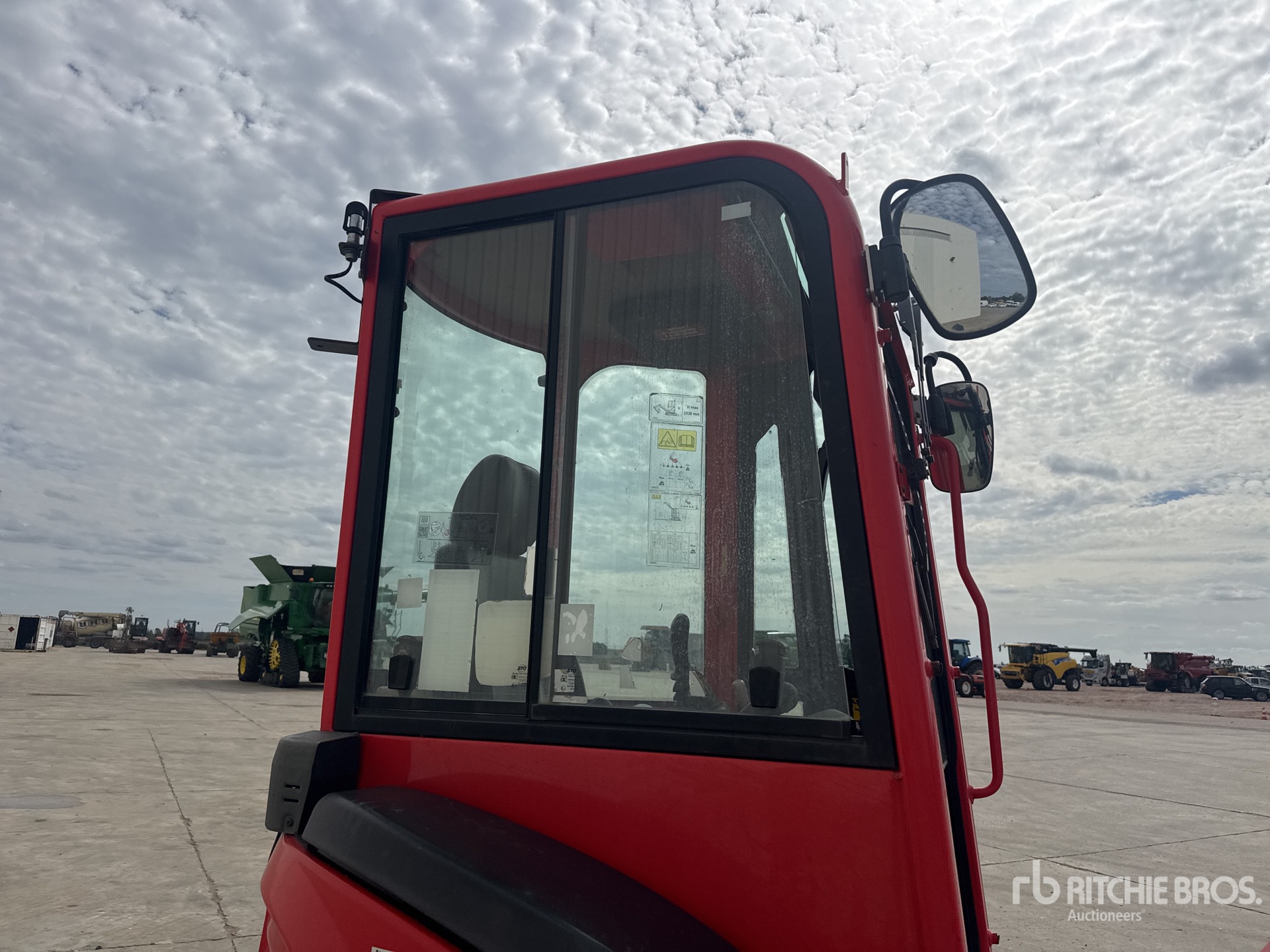 2017 Yanmar VIO25-6CR