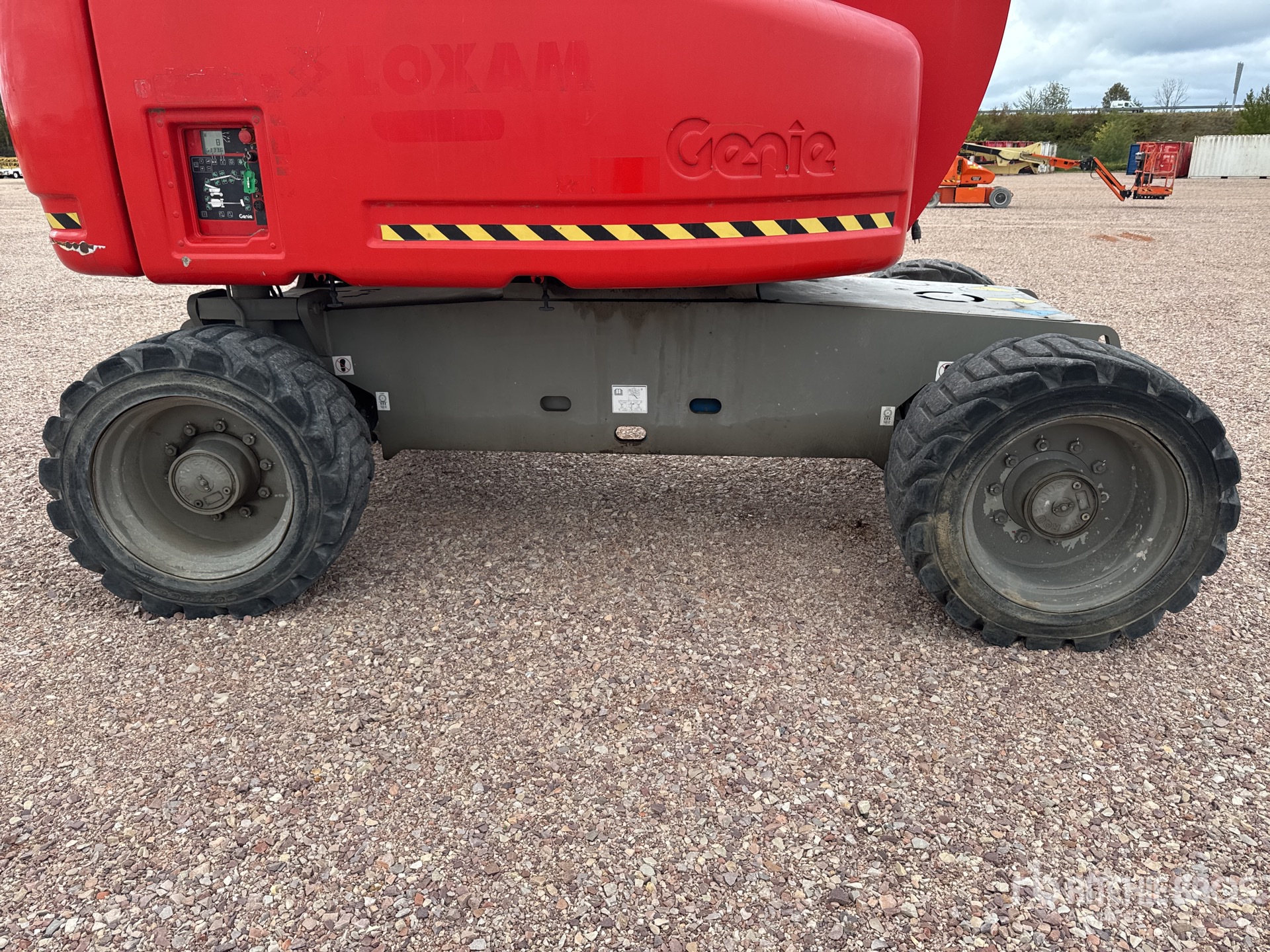 2010 Genie Z80/60