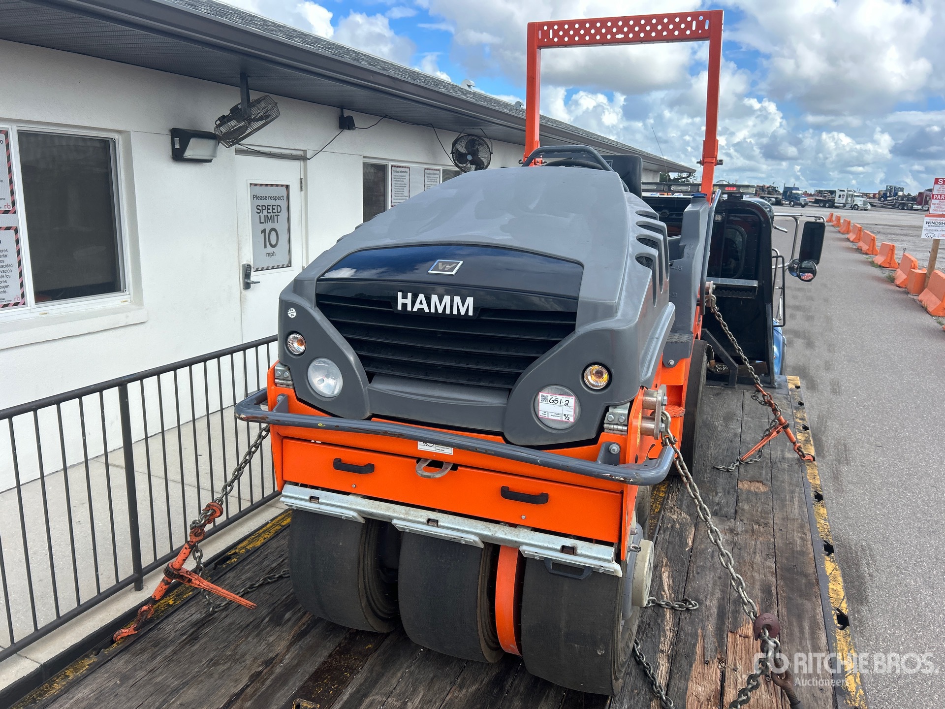 2023 Hamm HD 14I TT