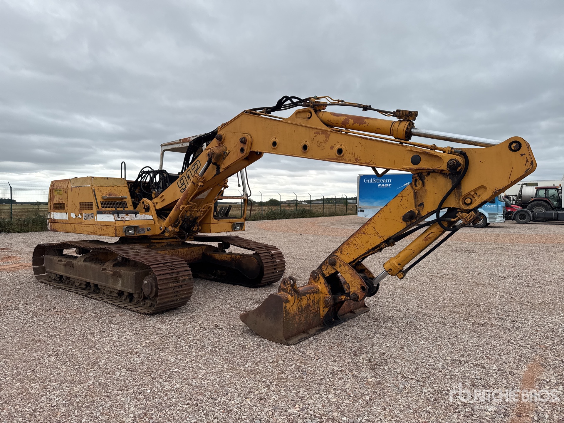 1988 Liebherr R912LC