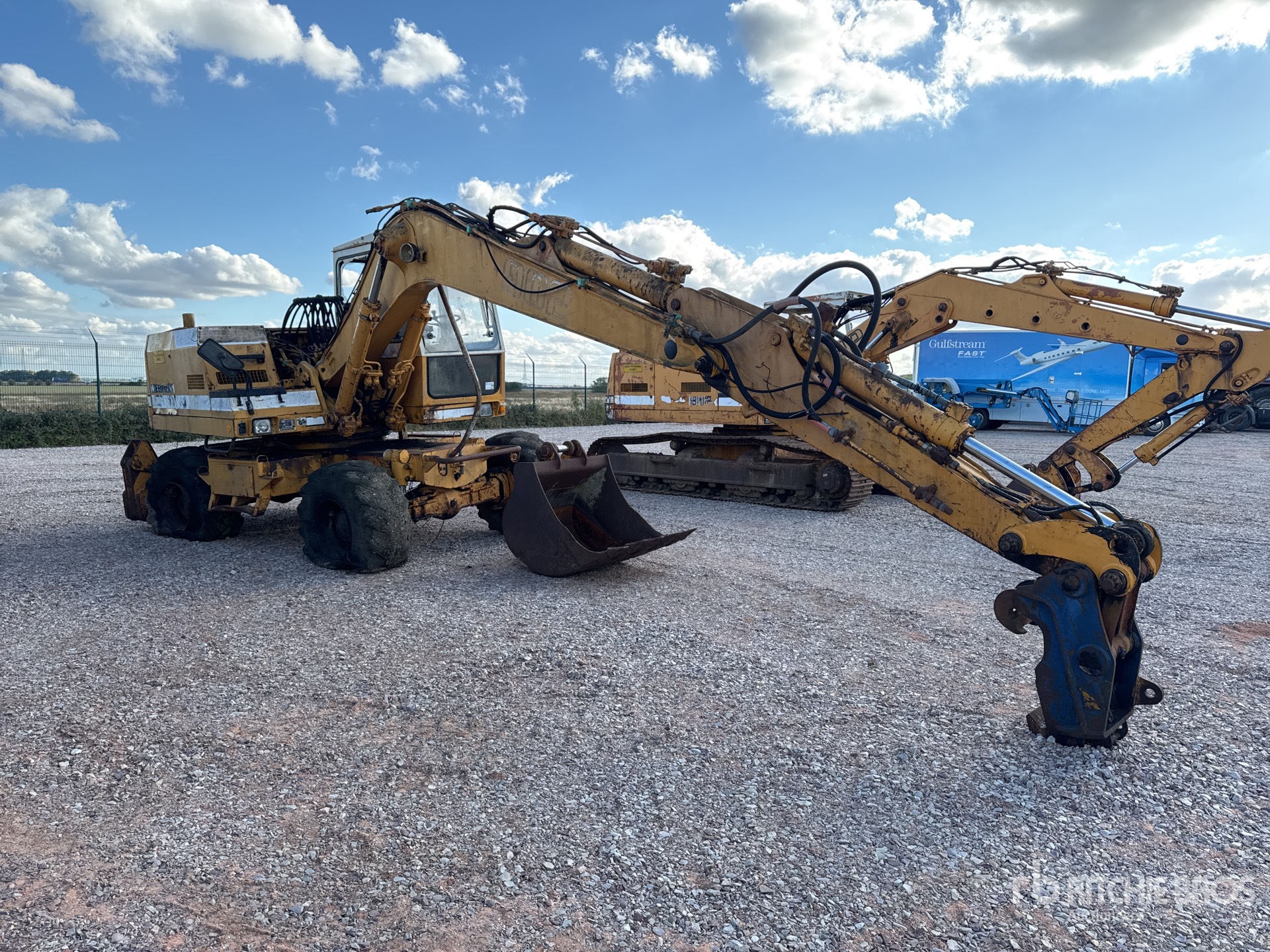 1988 Liebherr A902