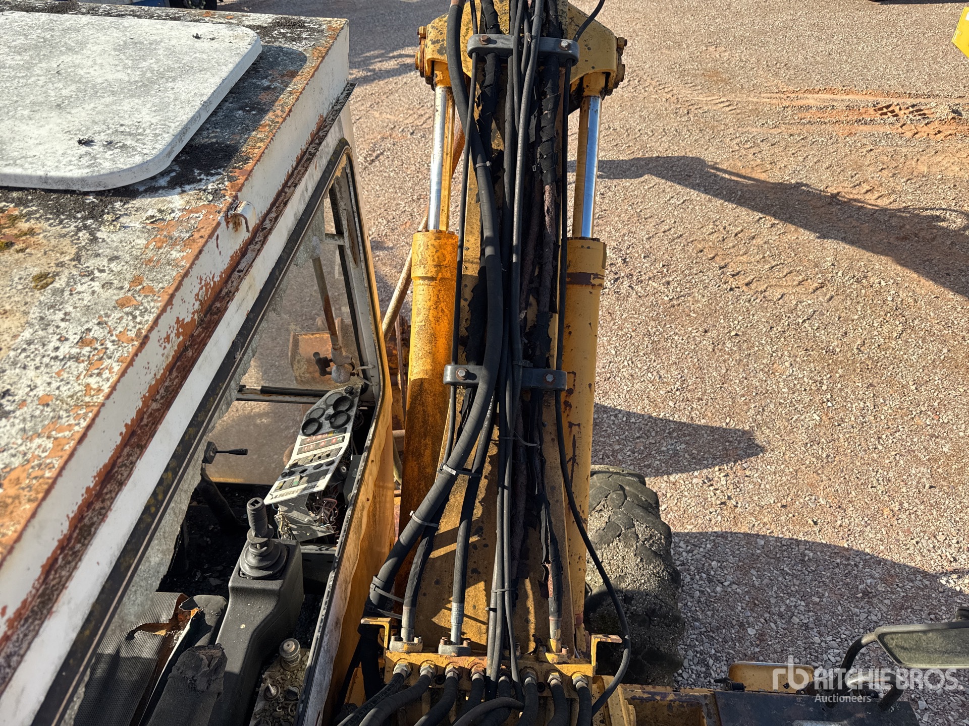 1988 Liebherr A902