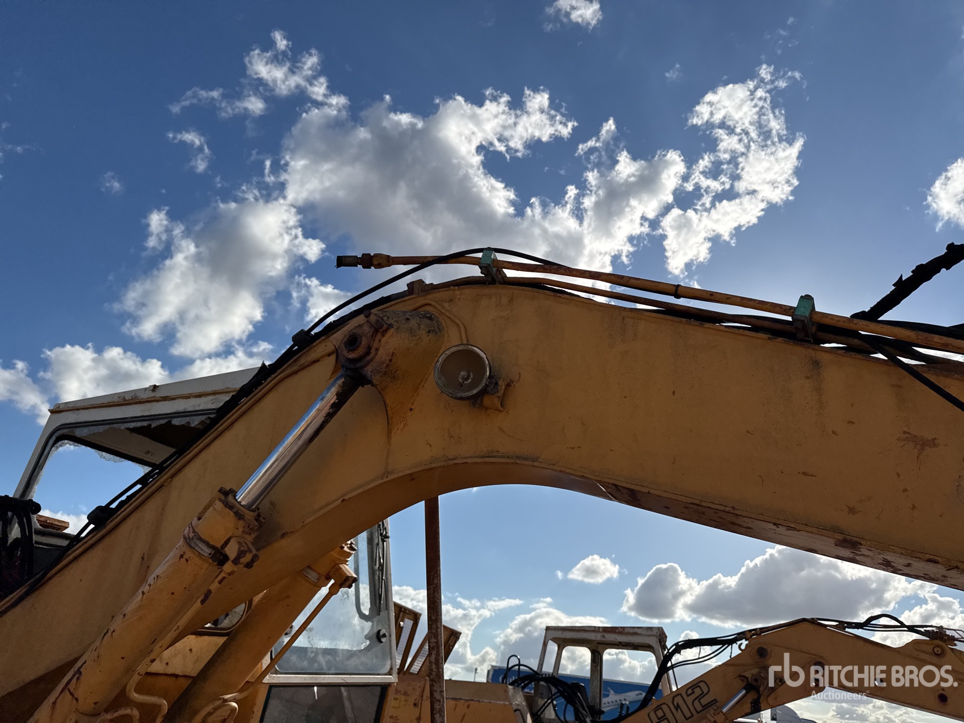 1988 Liebherr A902