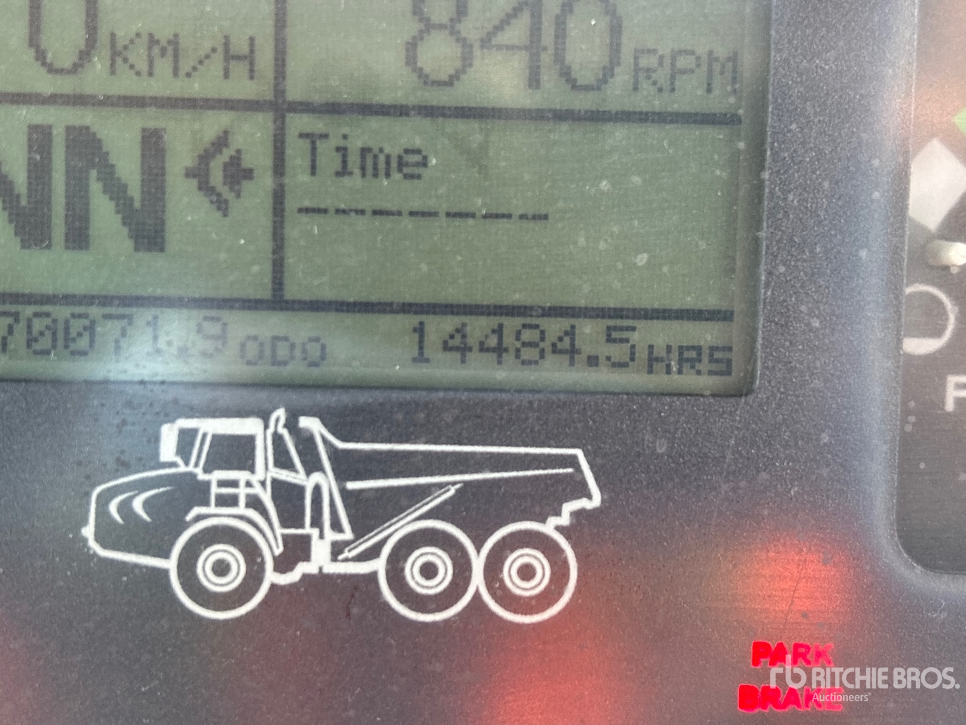 2011 John Deere 250D