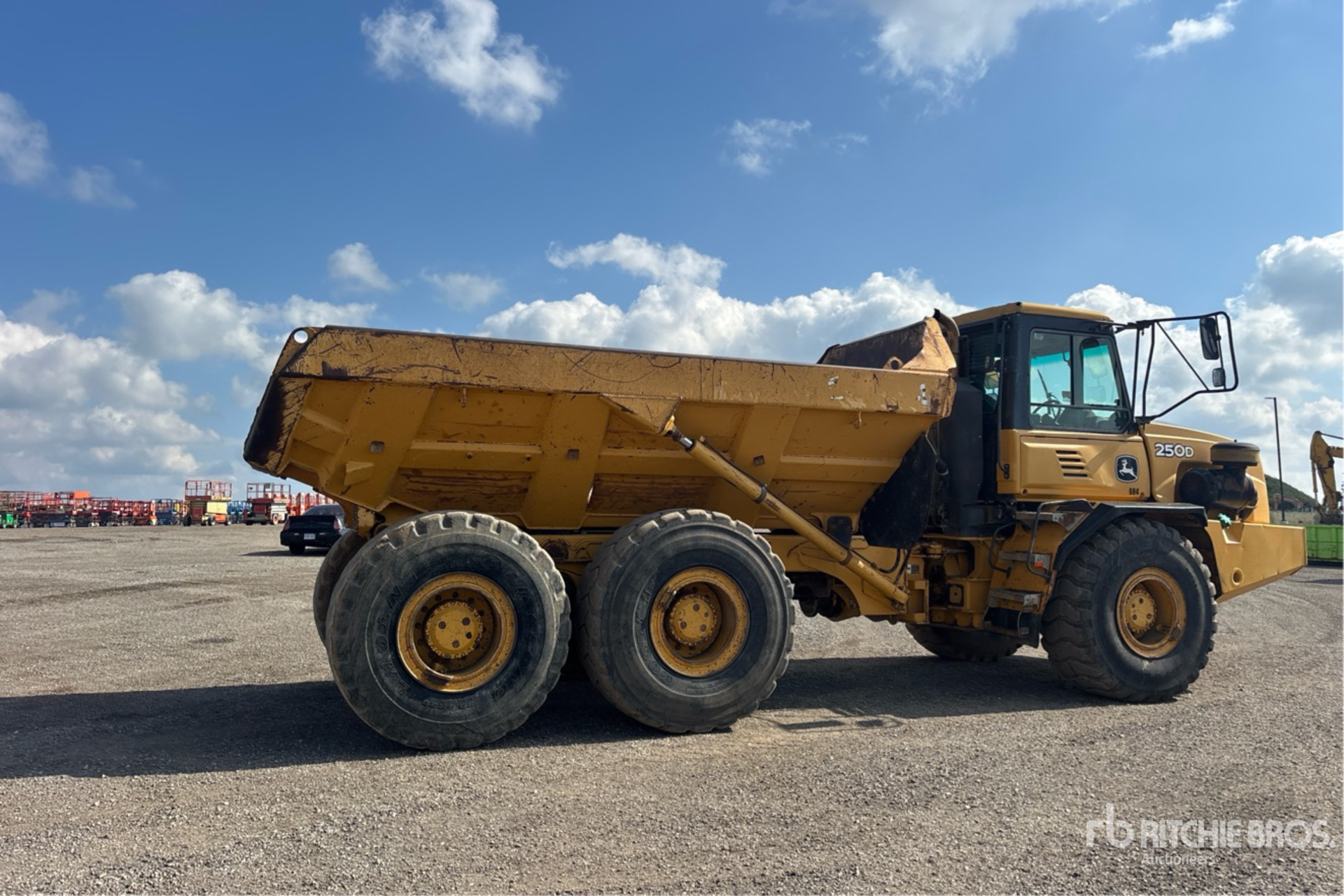 2011 John Deere 250D