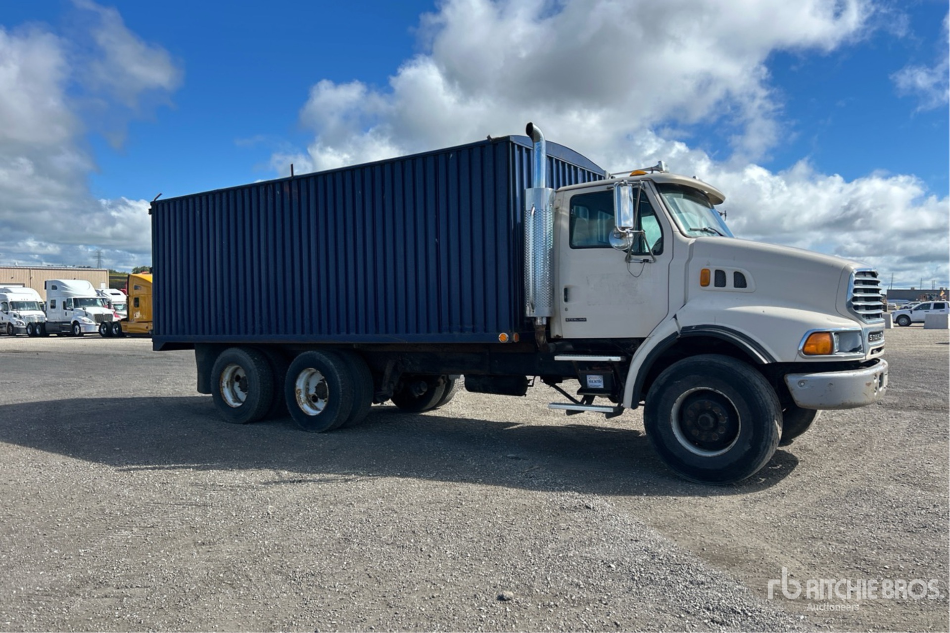 2003 Sterling L8500