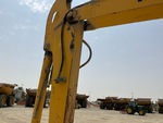 v2 Chassis - Excavator with