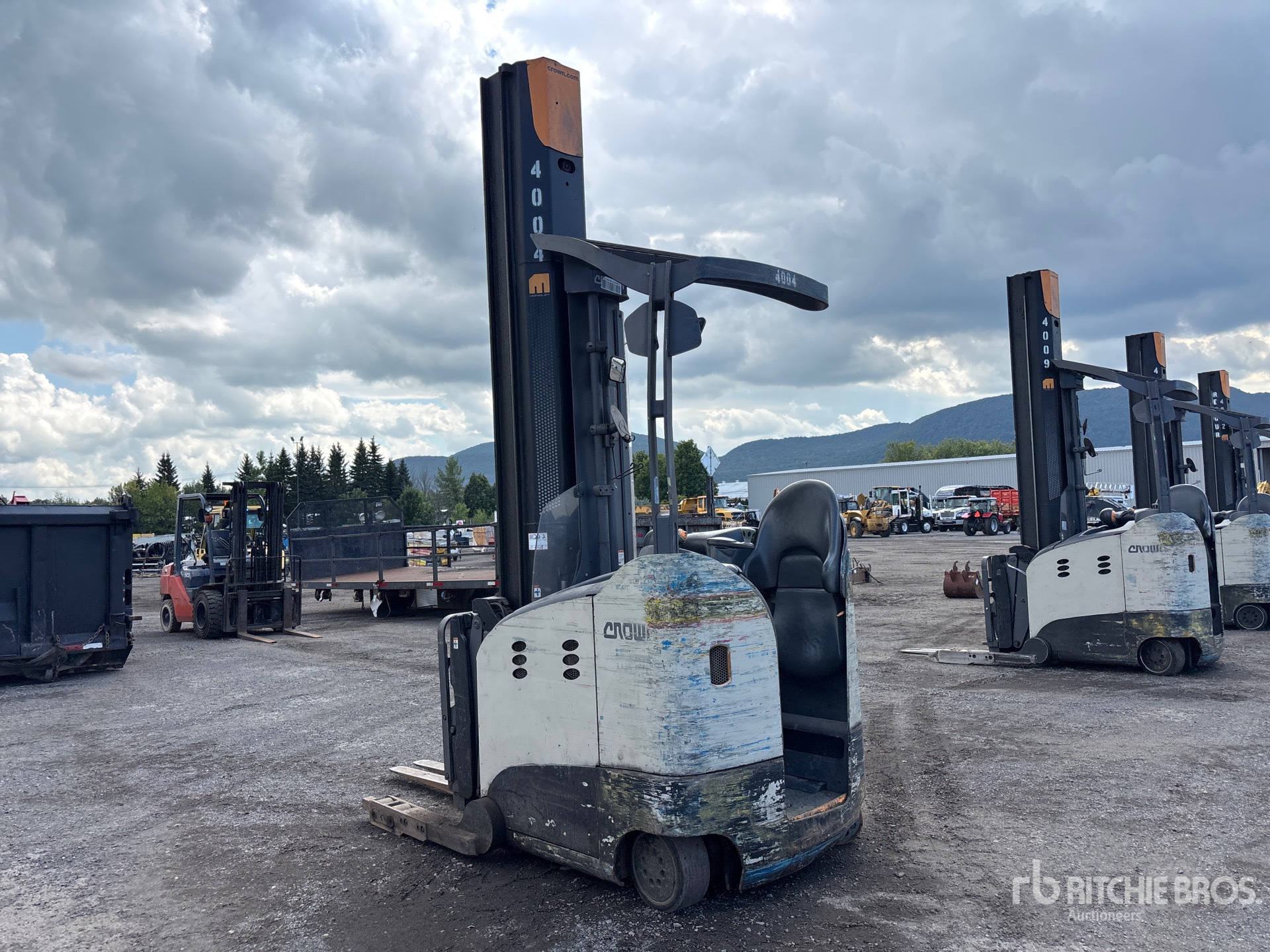 2011 Crown RMD6095S-32TT-3