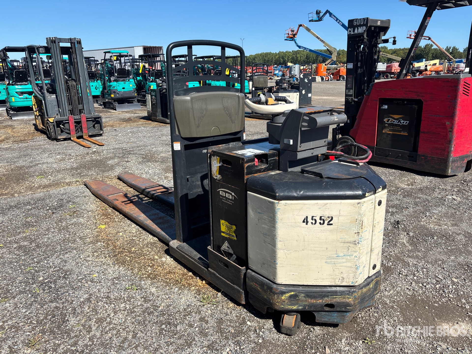 2011 Crown PC4500-80