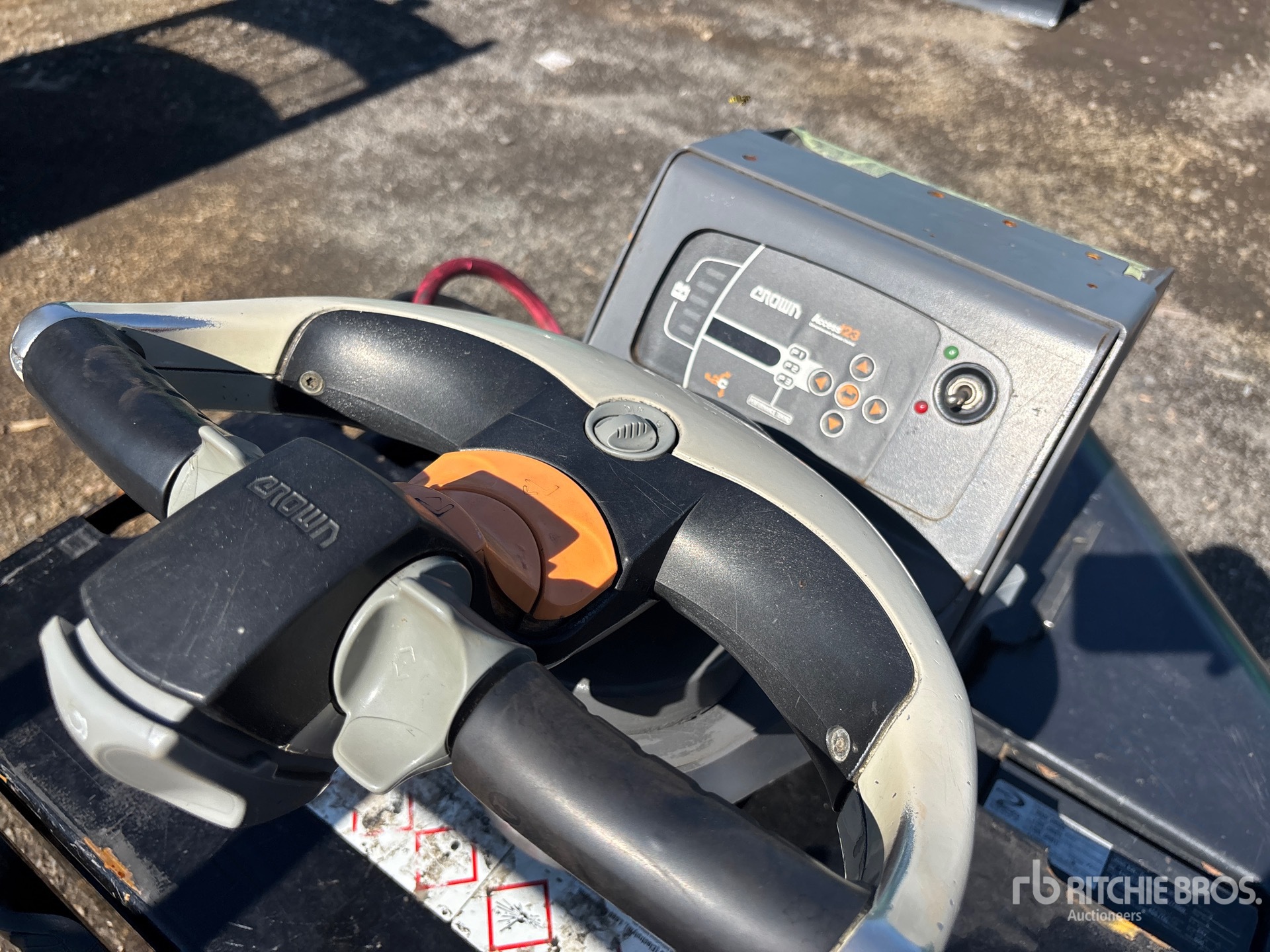 2011 Crown PC4500-80