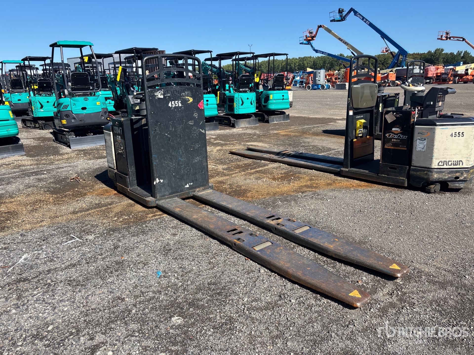 2011 Crown PC4500-80