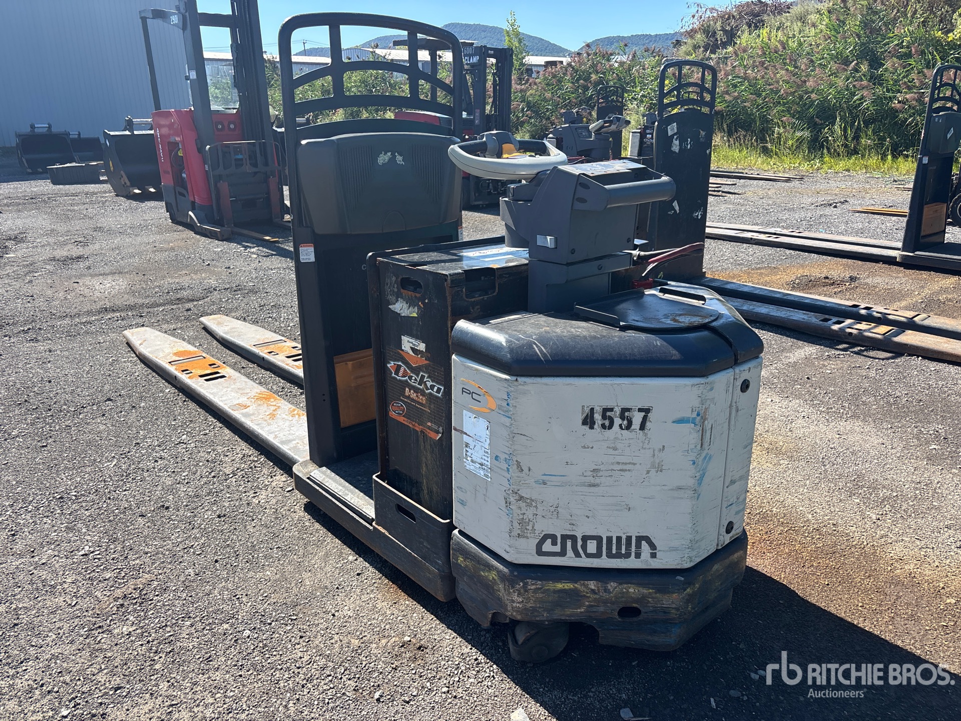 2011 Crown PC4500-80