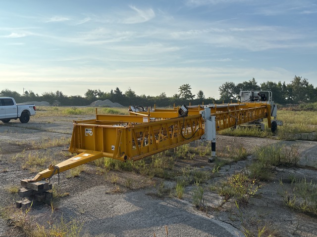 1997 Gomaco C450 Bridge Deck Finisher