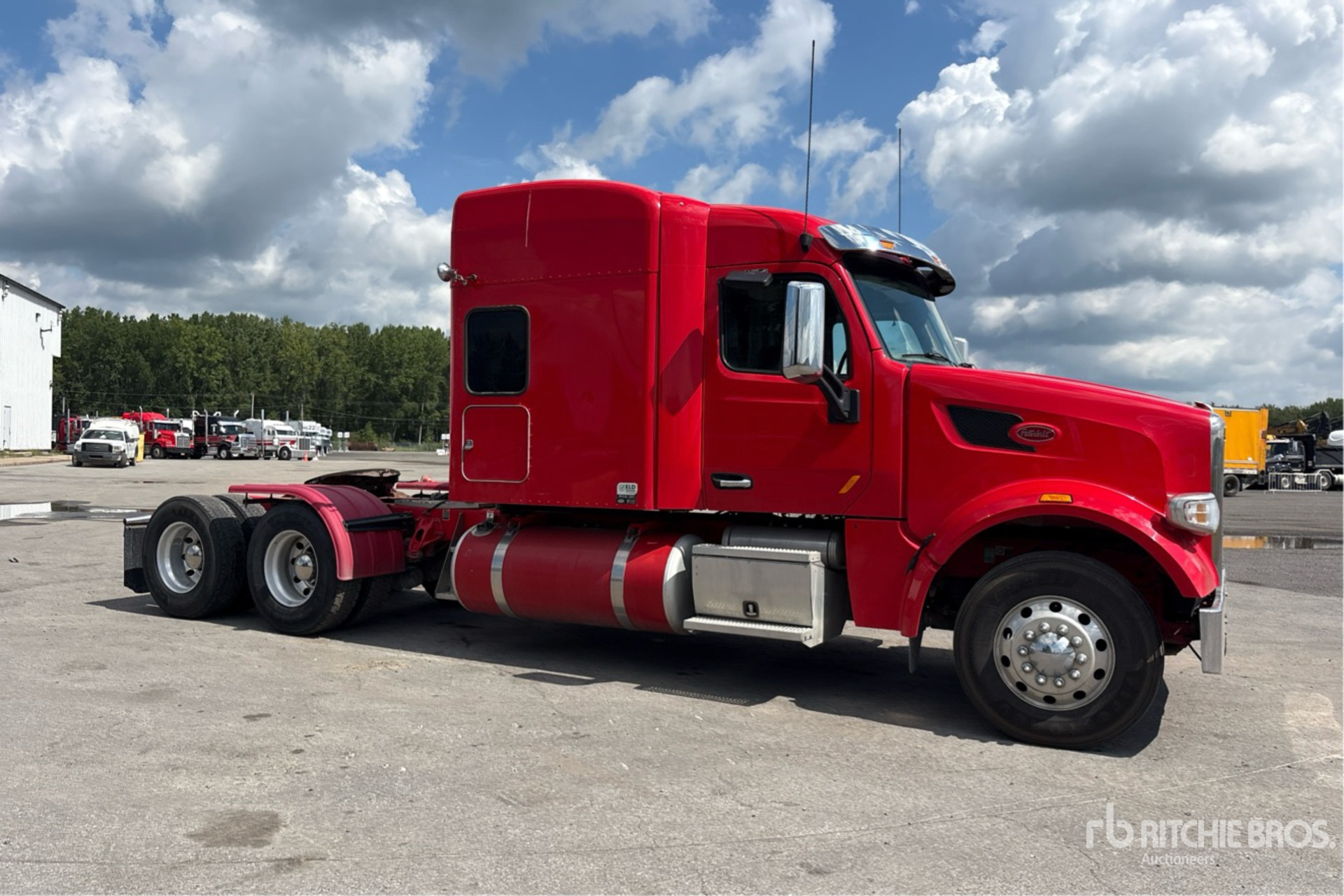 2022 Peterbilt 567
