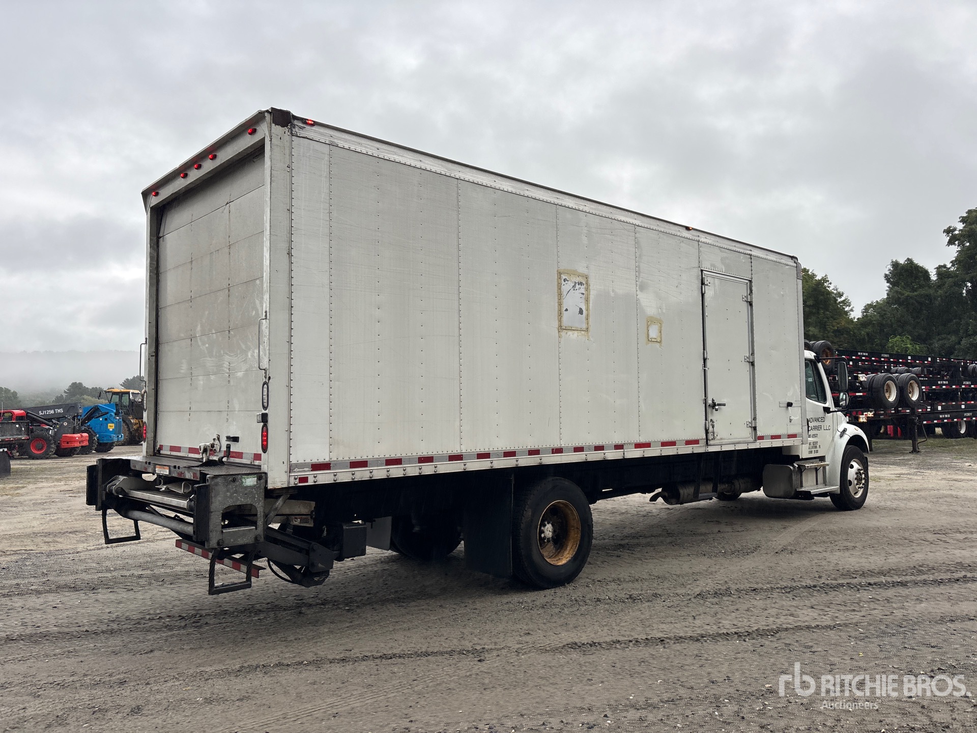 2016 Freightliner M2 106