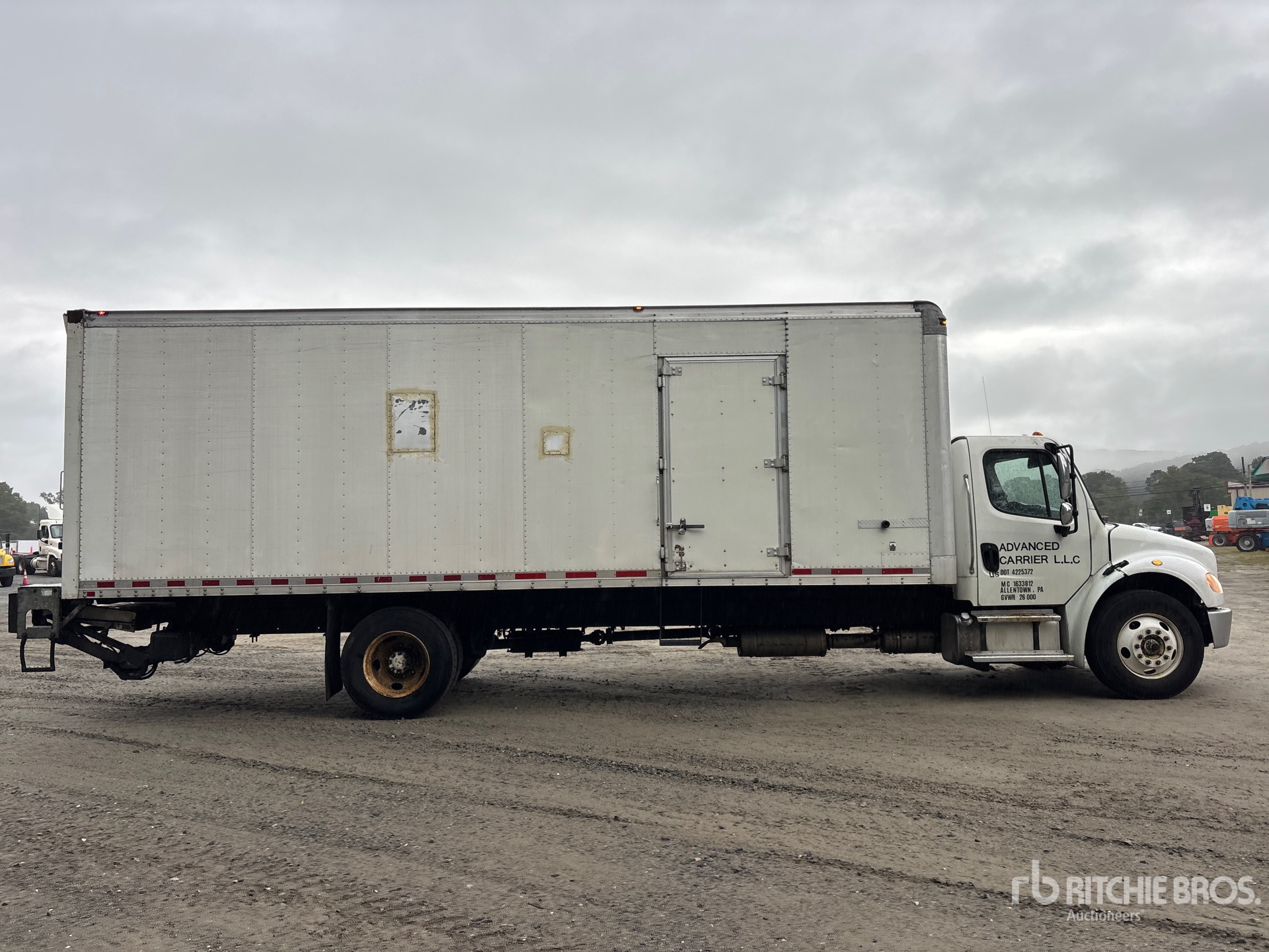 2016 Freightliner M2 106