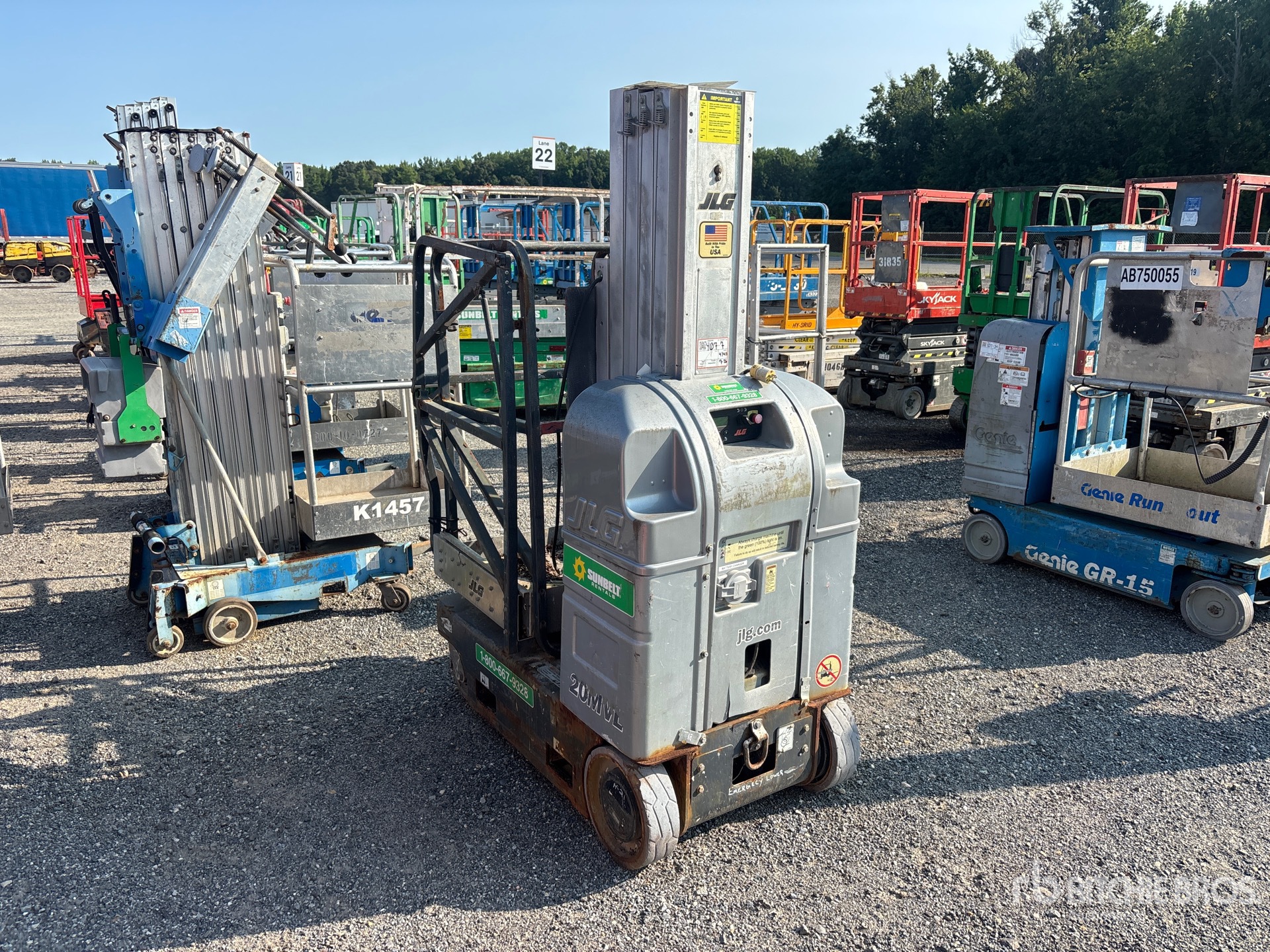 2010 JLG 20MVL