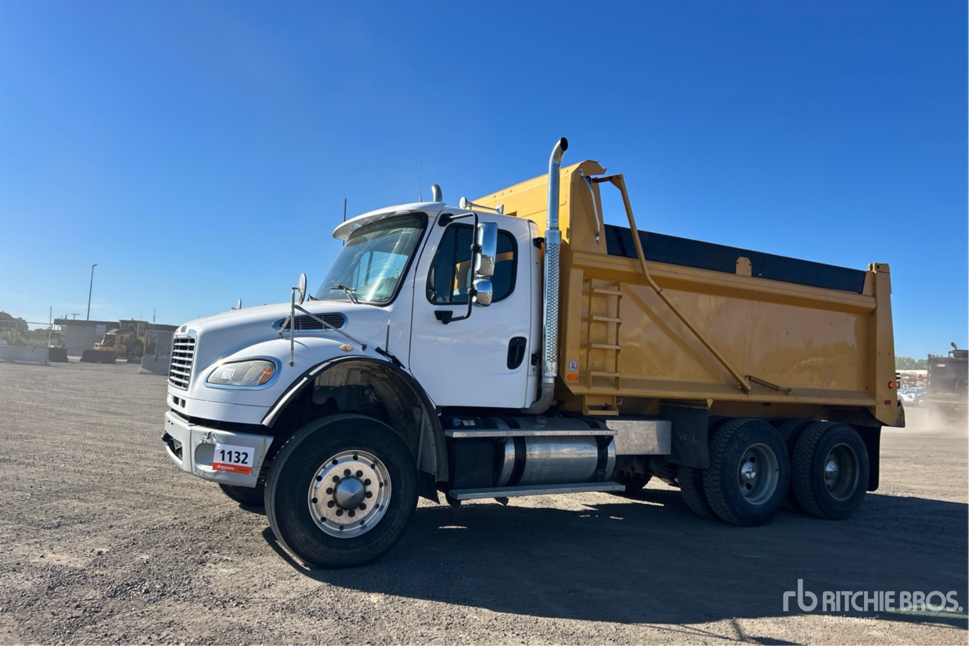 2017 Freightliner M2 106