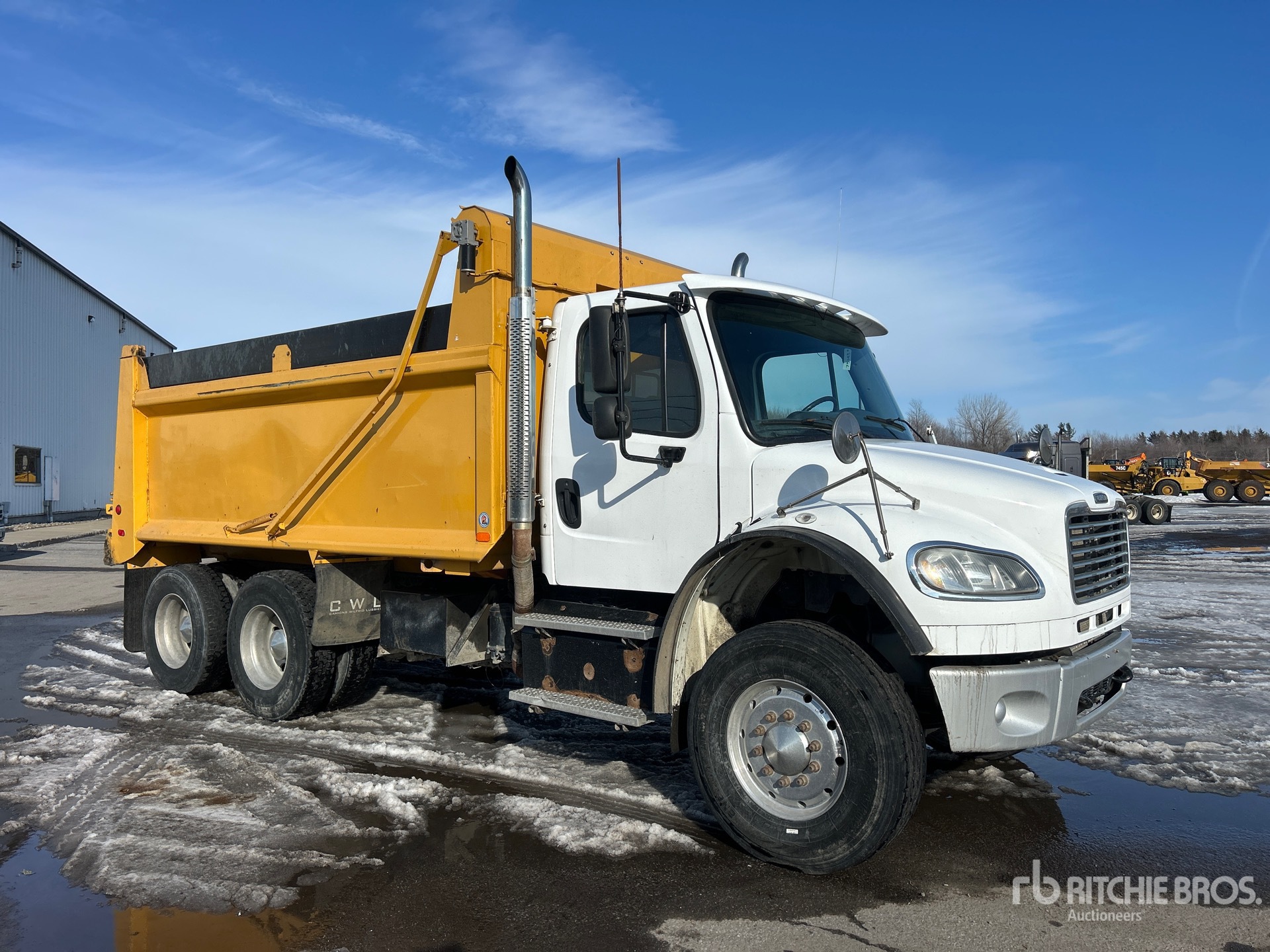 2017 Freightliner M2 106