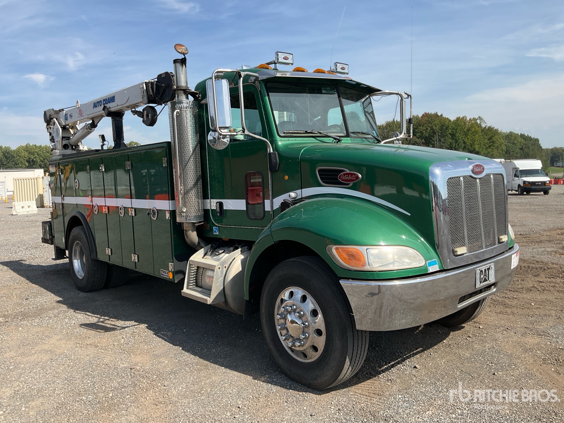 2007 Peterbilt 335
