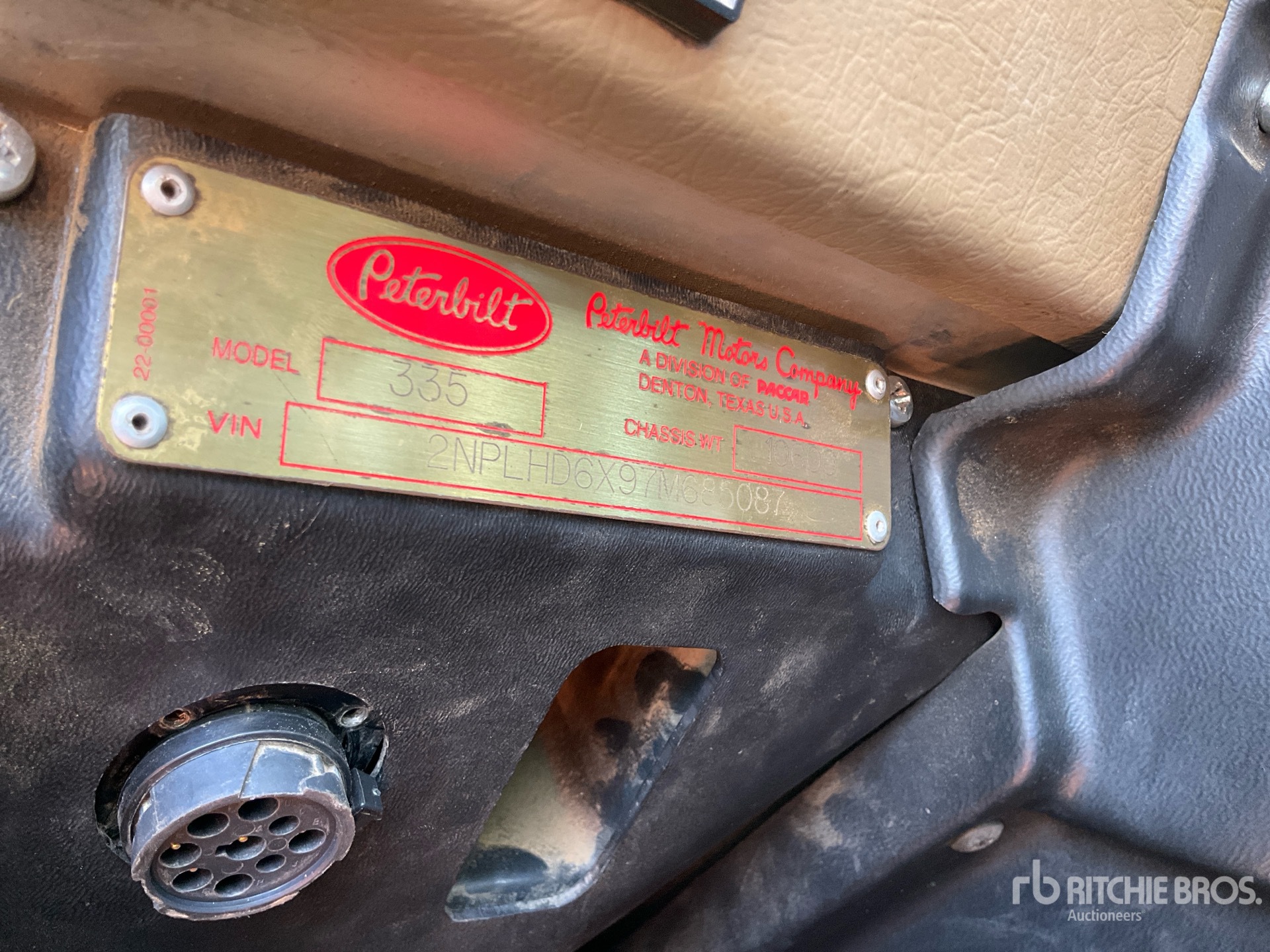 2007 Peterbilt 335
