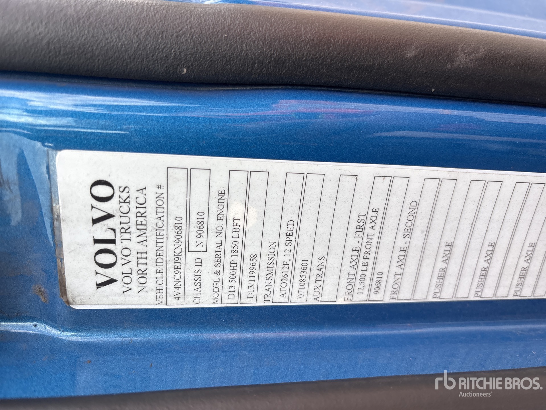 Photo of 2019 Volvo VNL