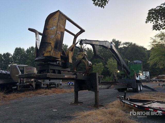 2021 John Deere 437E Trailer Mounted Log Loader