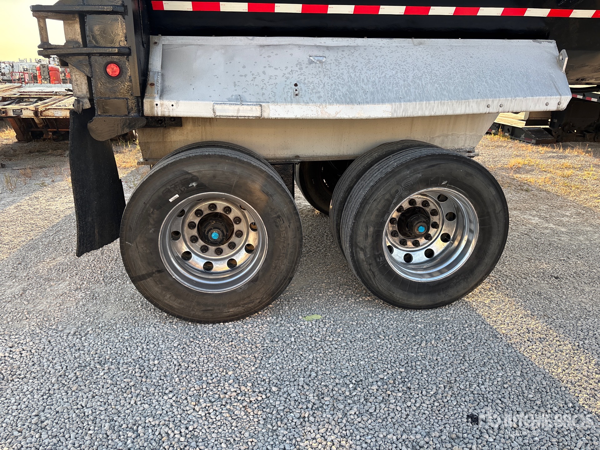 2000 American Trailers ATI-4052