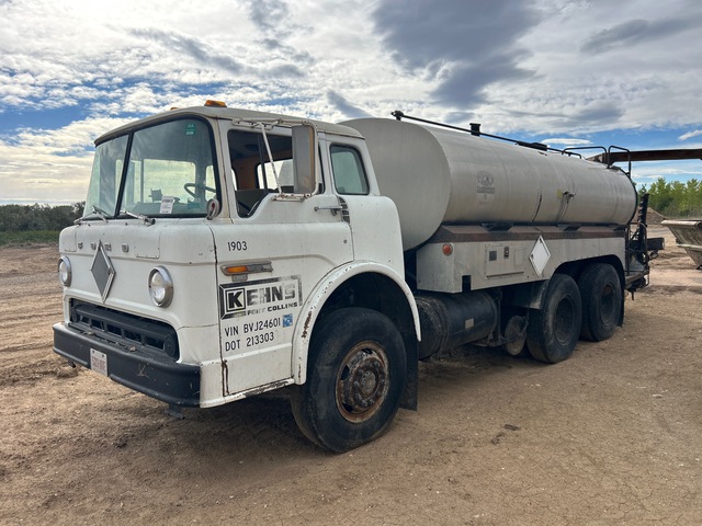 1965 (unverified) Ford C-Series Asphalt Distributor Truck