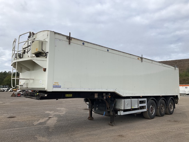 2016 Muldoon GM3AMBB Tri/A Bulk Blower Feed Trailer 2016 Muldoon GM3AMBB Tri/A Bulk Blower Feed Trailer