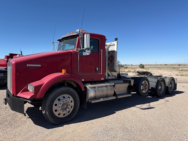 2008 Kenworth T800 6x4 T/A Day Cab Truck Tractor