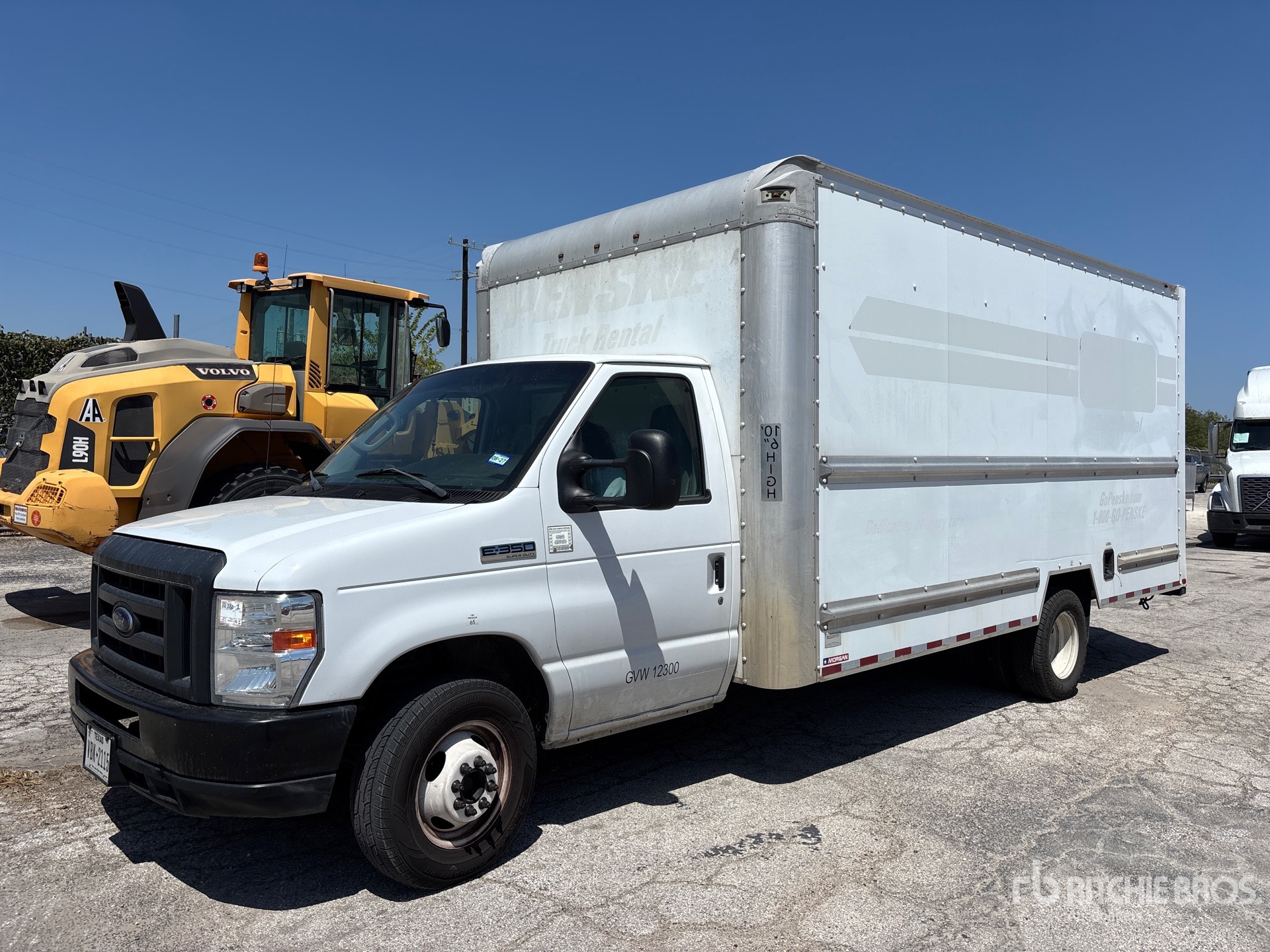 2018 Ford E-350
