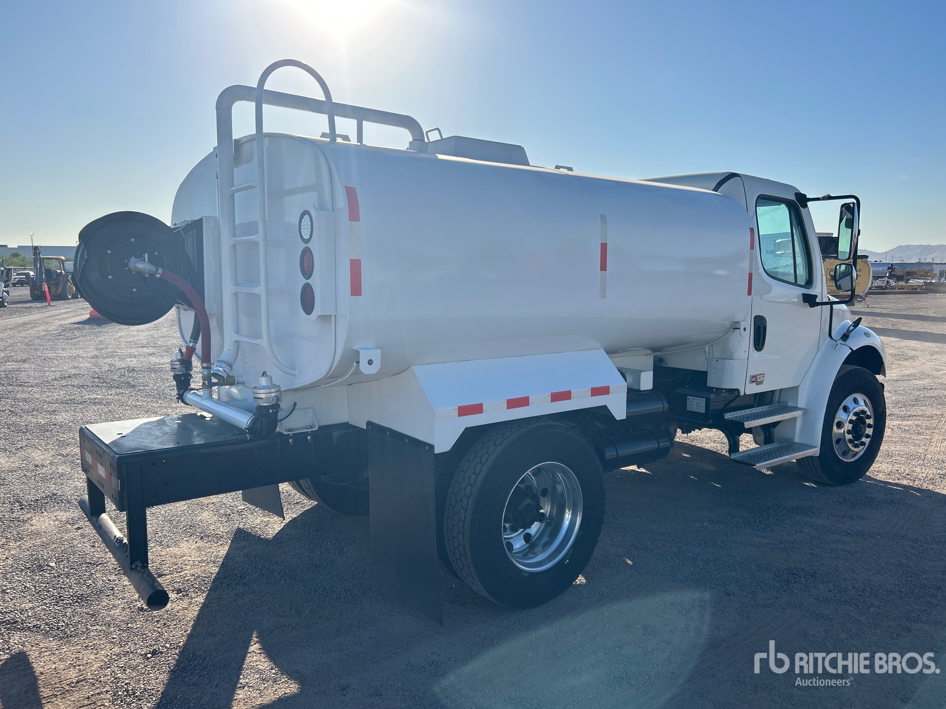 2024 Freightliner M2 106