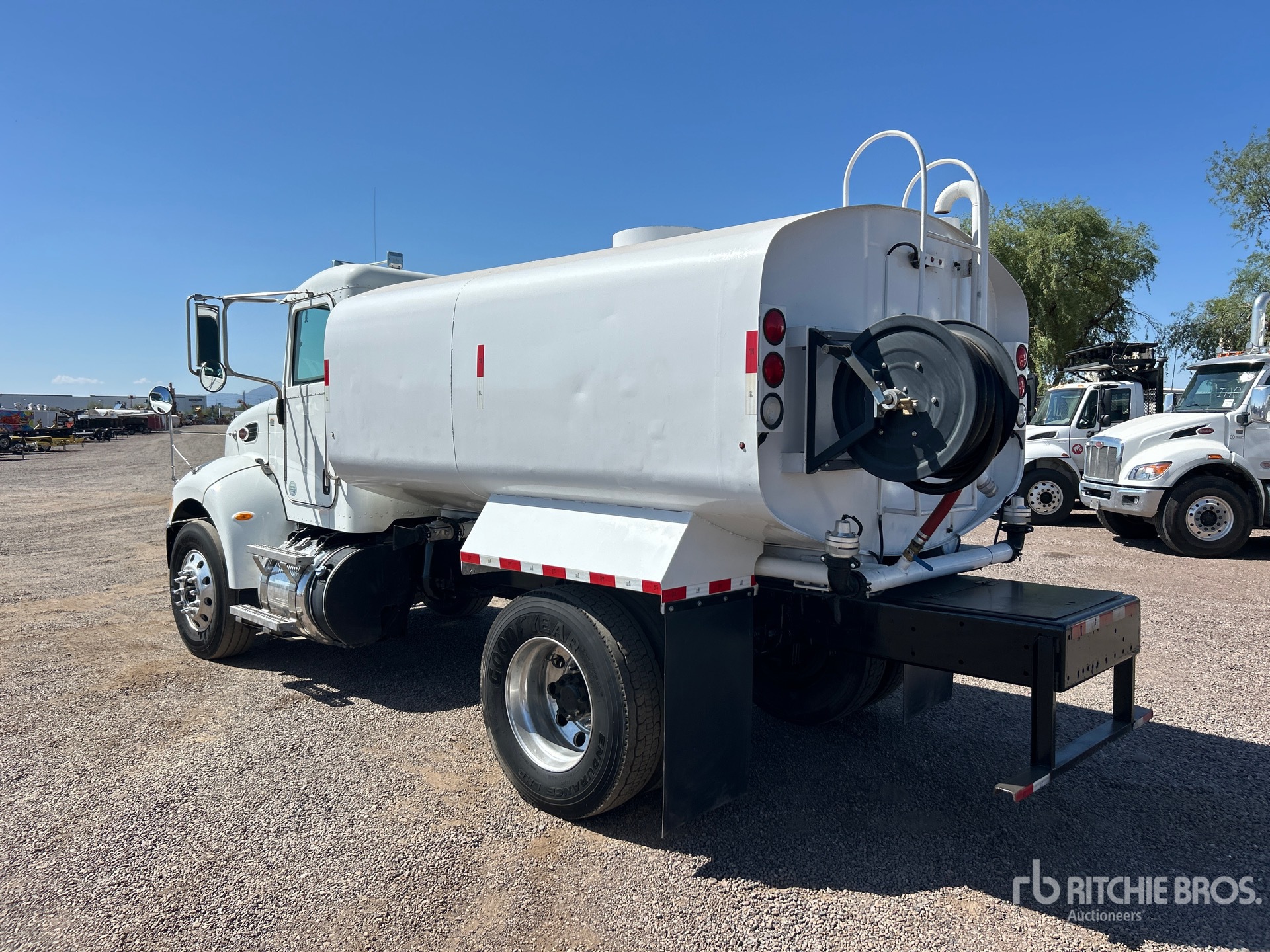 2014 Peterbilt PB337
