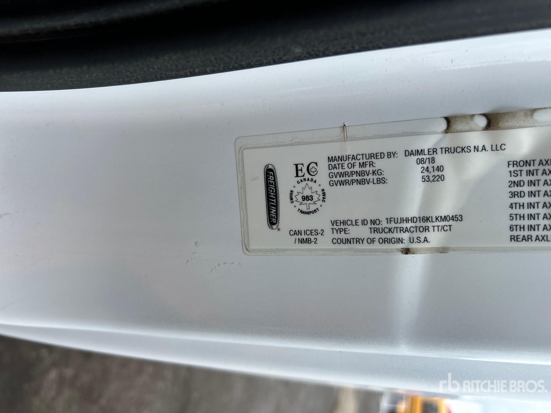 2019 Freightliner CASCADIA 126