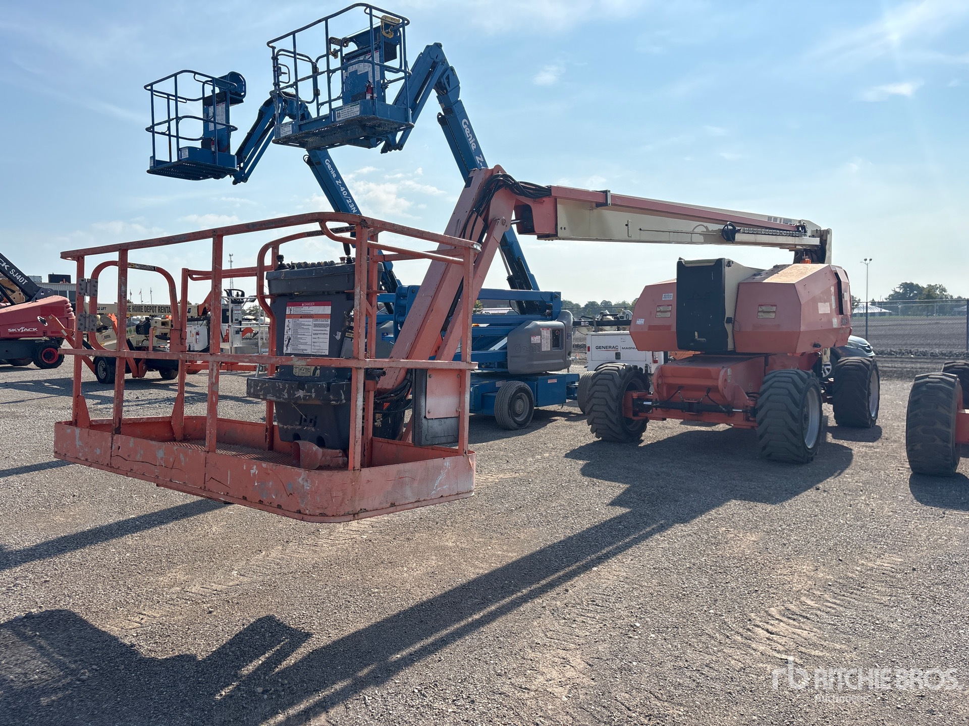 Photo of 2011 JLG 800AJ