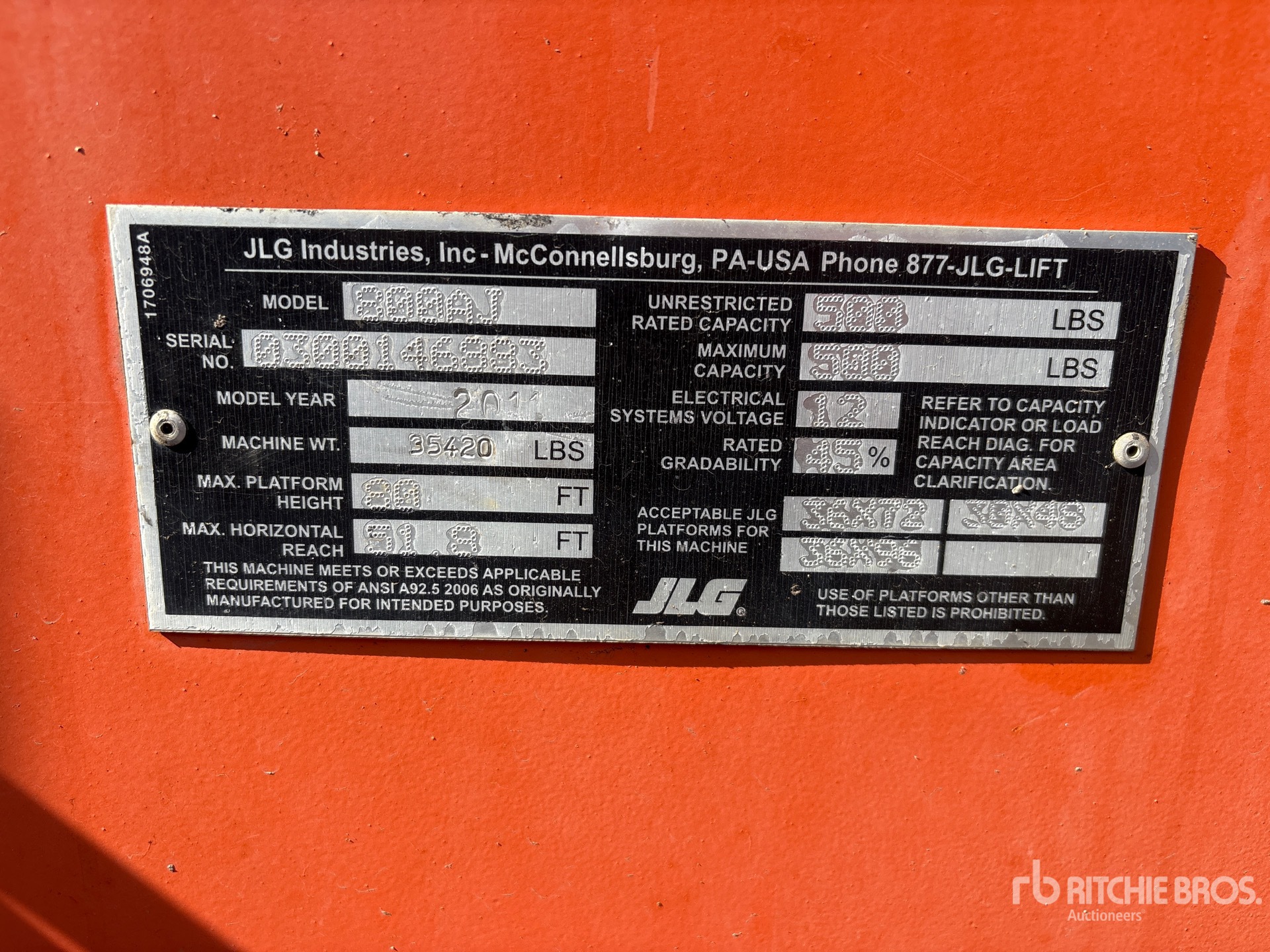 2011 JLG 800AJ