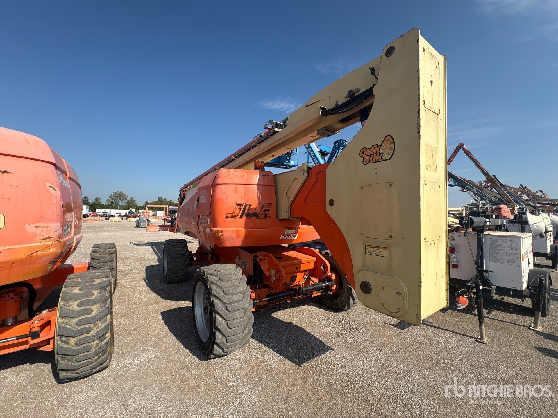 2011 JLG 800AJ