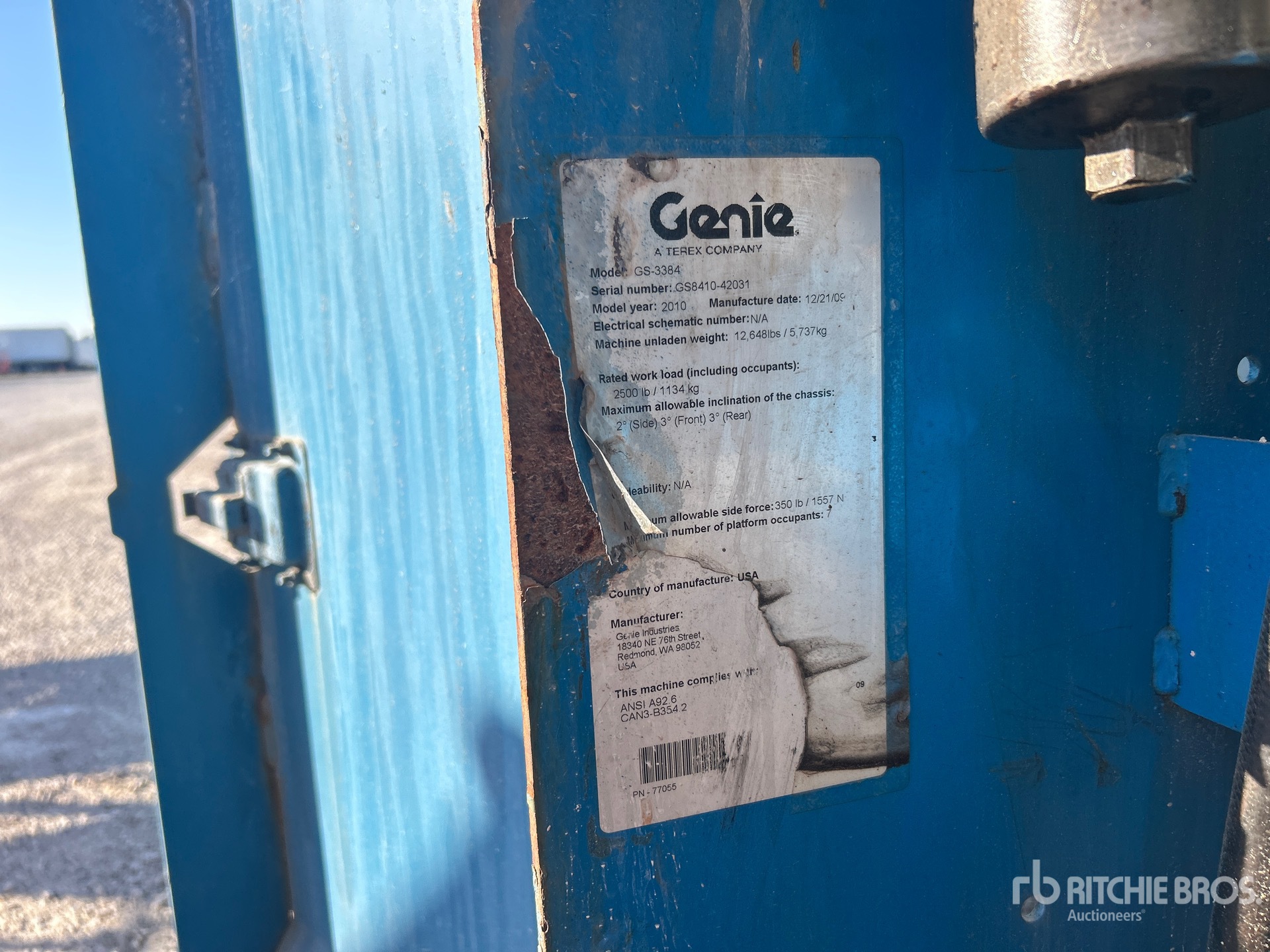 2010 Genie GS-3384