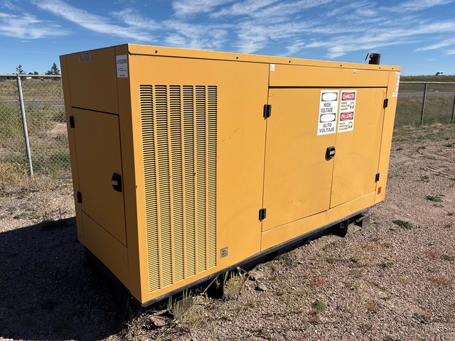2005 Olympian D125P1 114 kW Skid-Mounted Generator Set