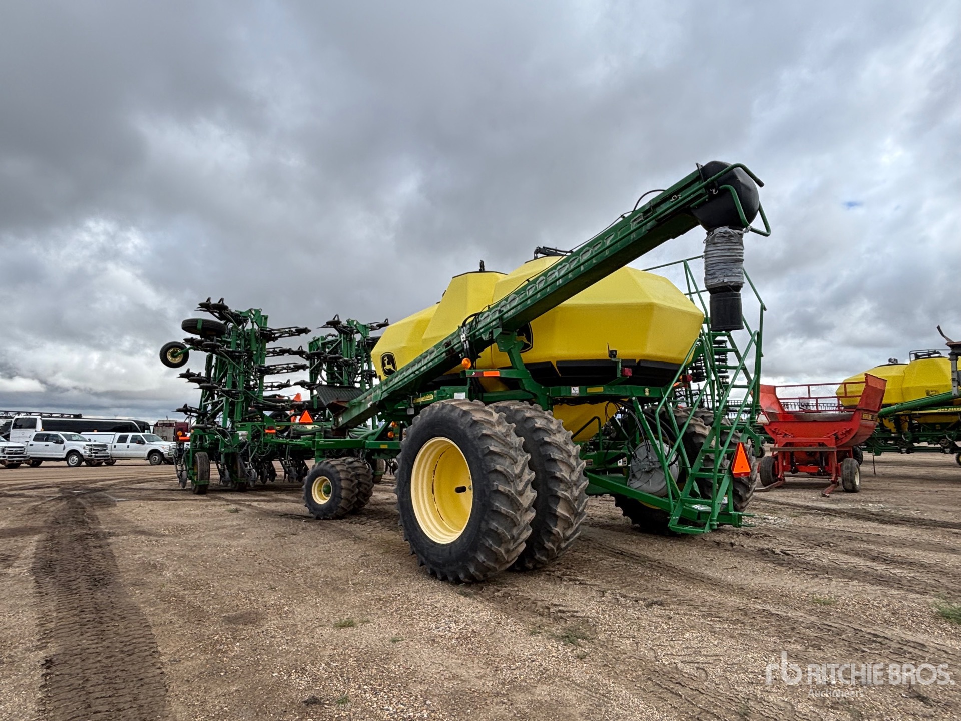 2011 John Deere 1870
