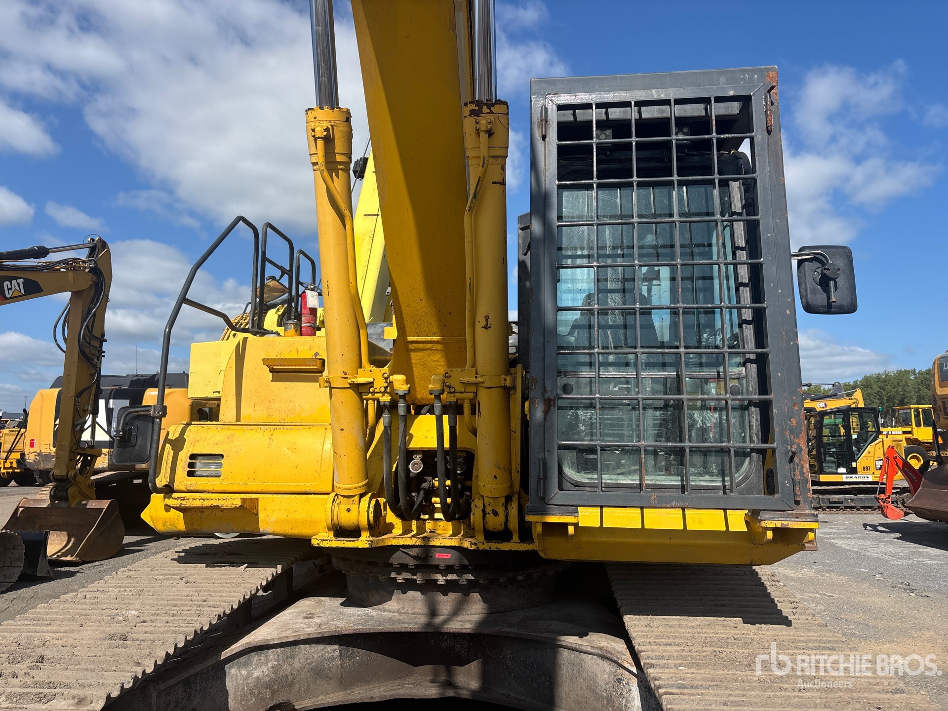 2013 Komatsu PC360LC-10