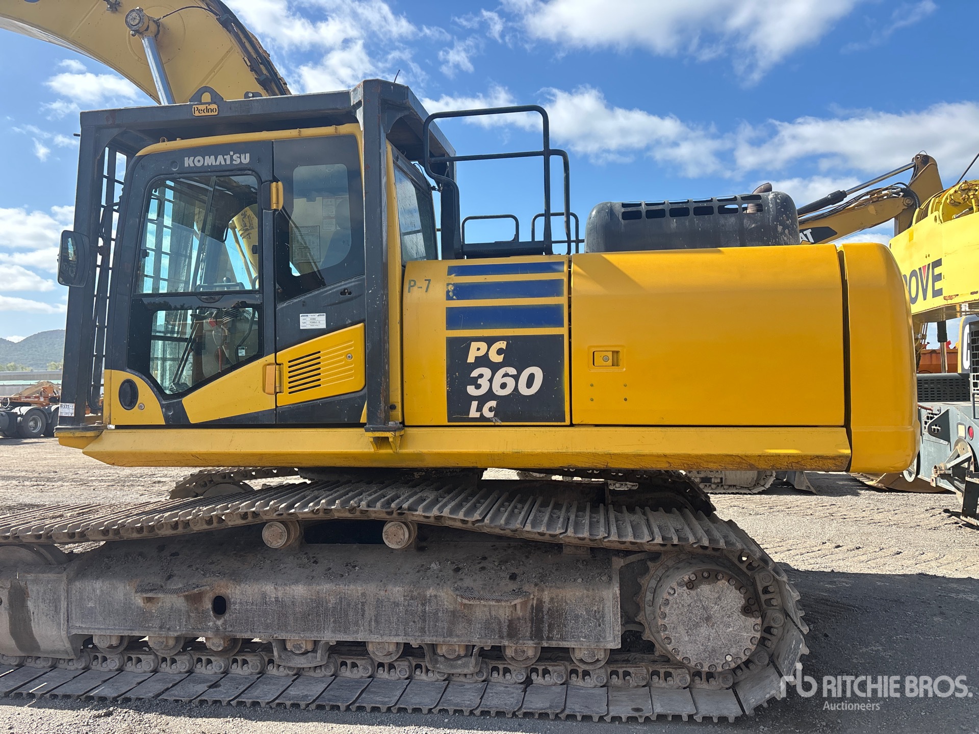 2013 Komatsu PC360LC-10