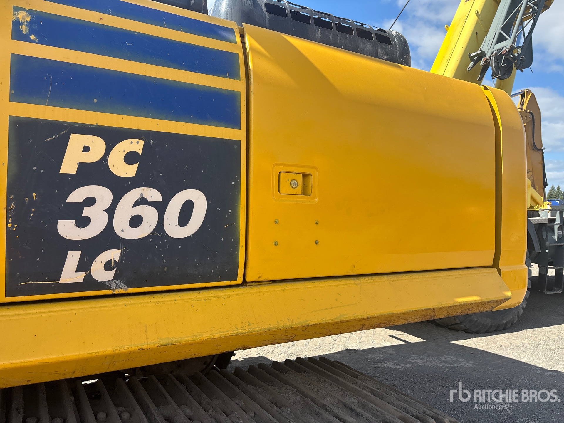 2013 Komatsu PC360LC-10