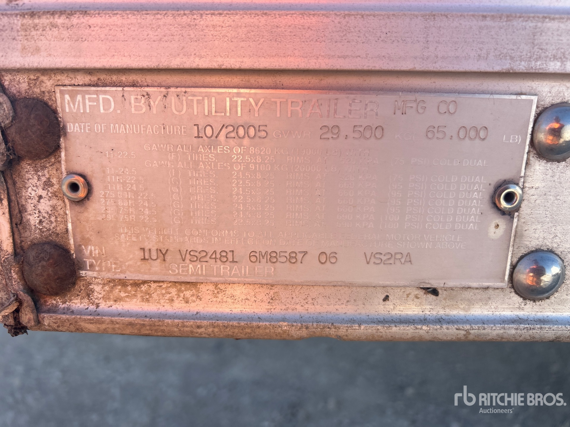 2006 Utility 48 ft